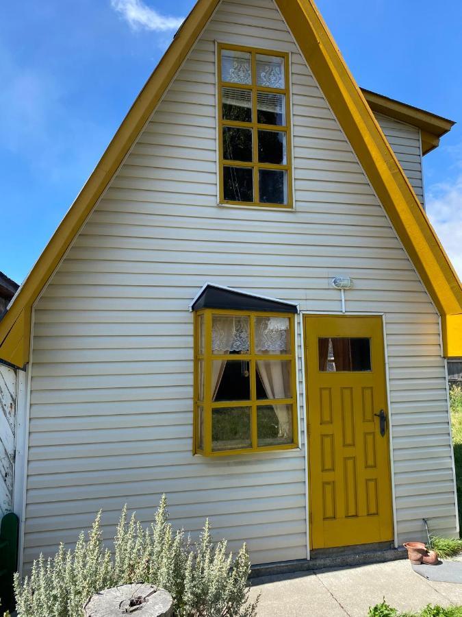 Hostal Los Pioneros Puerto Natales Zewnętrze zdjęcie