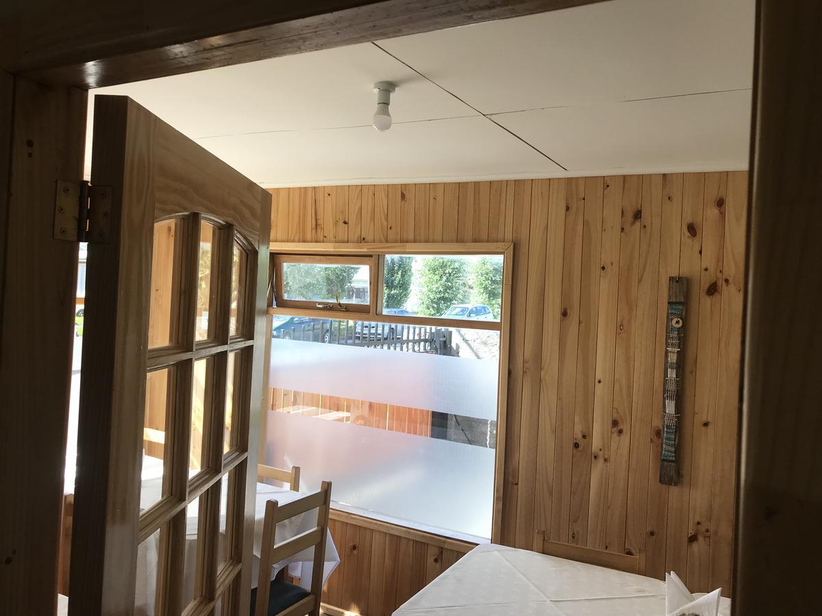 Hostal Los Pioneros Puerto Natales Zewnętrze zdjęcie